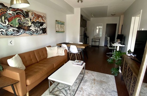 St. Lawrence Condo | St Lawrence 1 Bdrm Condo with Patio & BBQ