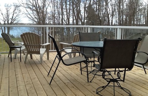 Elizabethtown-Kitley Cottage | St. Lawrence Cottage - Elizabethtown, Ontario