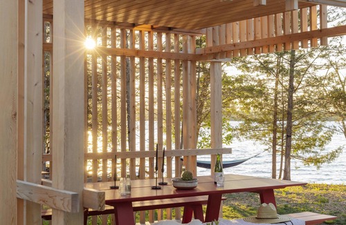 North Port House | Starbase - Waterfront Home w Pickleball Court