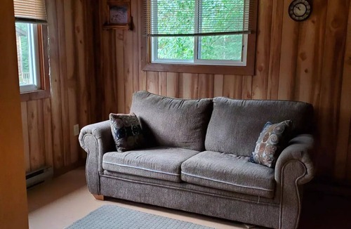 Algoma District Cabin | Starry Ridge Cabin near Agawa Bay