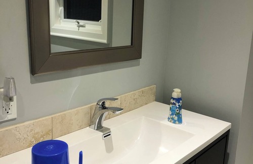 Thornhill Bed & Breakfast | Stay at the Gemach