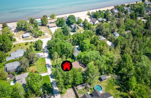 Kettle Point 44 House | Steps from Ipperwash Beach and Restauraunts