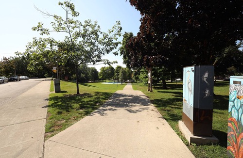 Woodbine Heights Apartment | Steps from Woodbine Station! Private apartment just off the Danforth
