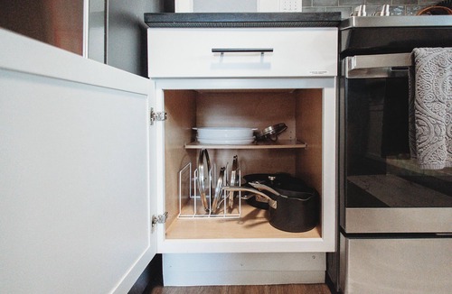Summit - University House | Stocked kitchen | Great for groups | 6 min Uber to Xcel Center and DT St Paul