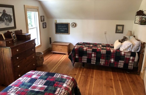 Jordan Other | STONE HOUSE FARM — COME ENJOY COUNTRY CHARM!