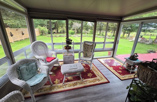 Rideau Lakes House | Stone Road Log House