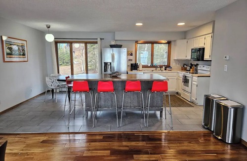 Grand Marais House | Stones Throw