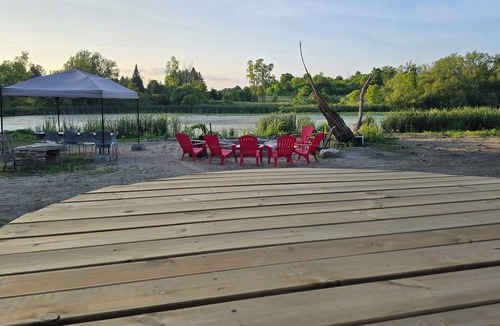 Seeleys Bay House | Stonewood Bay Getaway in Seeleys Bay–Spacious Yard, Lakeview, Sleeps 10