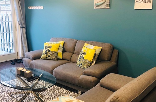 Woodstock House | Studio - Close to Woodstock Hospital