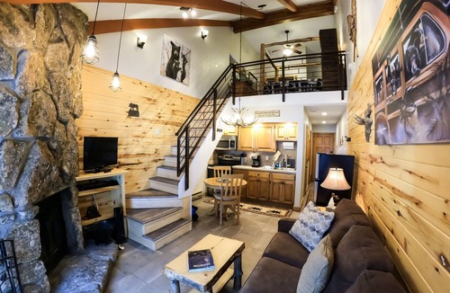 Purgatory Condo | Studio Loft - Kitchenette, King bed !