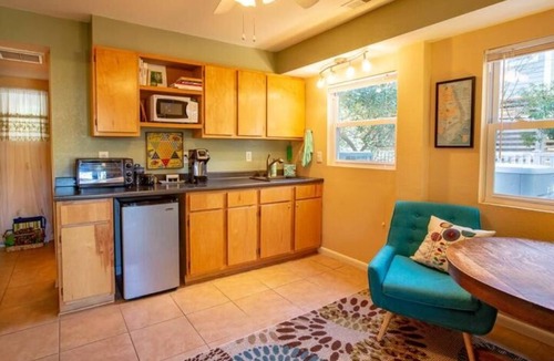 Colington Apartment | Studio Sea Private hot tub!