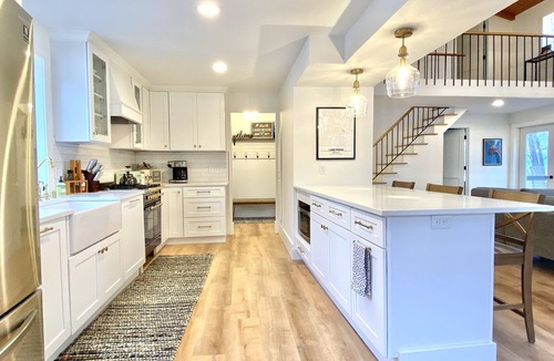 Frontenac House | Stunning 3 bed/3bath Renovated Cabin on Lake Pepin