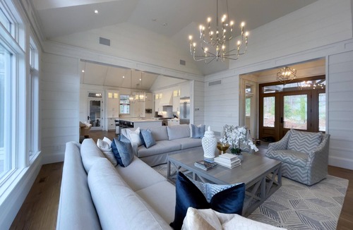 Rosseau Cottage | Stunning 5bed 6bath Family Compound on Lake Rosseau! Sports Court! Sauna! Gym!