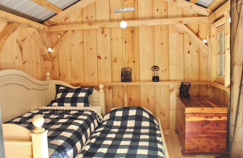 Dorset Cottage | Stunning cottage & views on Lake of Bays, Muskoka