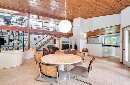Leeds and the Thousand Islands House | Stunning European waterfront escape with hot tub