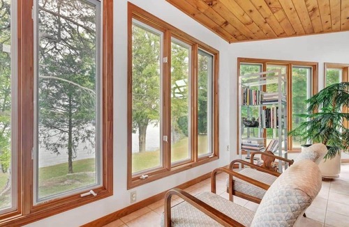 Leeds and the Thousand Islands House | Stunning European waterfront escape with hot tub