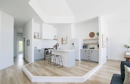 Port Stanley Apartment | Stunning Harbour Front Suite | Exceptional Views & Prime Location