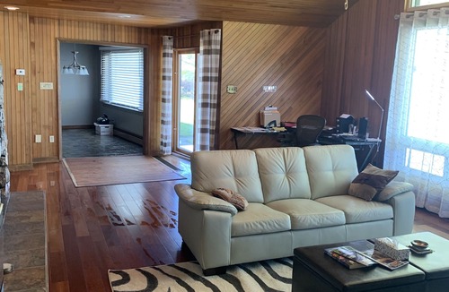 Algoma District House | Stunning sunsets, 5000 sq ft bungalow, 300 ft sand beach, tons of luxury and fun