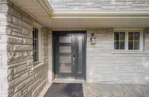 Innisfil House | Stunning Tranquility~ Spa~ Billiard~ Lake Simcoe