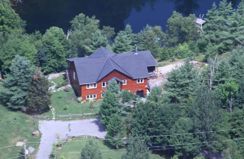 Frontenac Cottage | Stunning Waterfront Cottage 30 Mins. From Kingston Perfect for Multiple Families