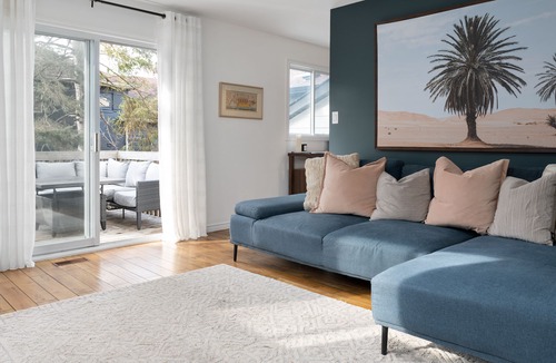 Newmarket House | Stylish 1-Bedroom Home in the Heart of Newmarket