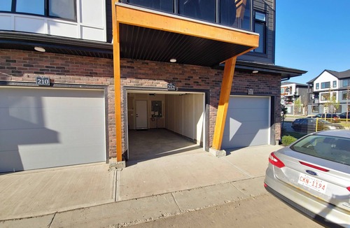 Southeast Calgary House | Stylish 2BDR- Smart Entry & Secure Garage Parking
