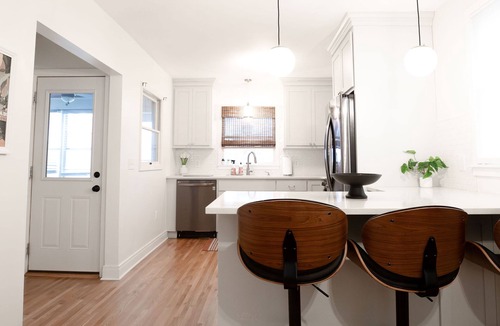 Macalester - Groveland House | Stylish 3BR Home in Prime St. Paul Location