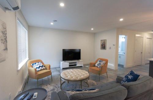 Moncton House | Stylish retreat with Garage
