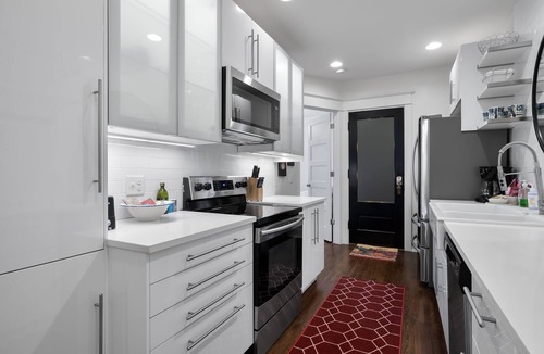 Union Park Apartment | Stylish Stay for Families Near Campus