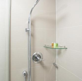 Toronto Entertainment District Apartment | Stylish Suite at 300 Front Street W