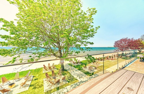 Wainfleet Cottage | Suite 207: Beautiful 2-Bedroom Beachfront Suite