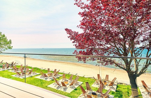 Wainfleet Cottage | Suite 216: Beautiful 2-Bedroom Beachfront Suite