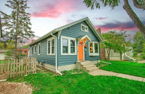 Southwest Minneapolis Cottage | Summer Family Vacation with Game Room Near MOA MSP US Bank Stadium