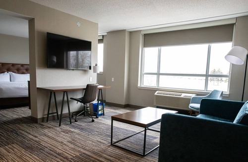 Point Edward Hotel | Sunbridge Hotel & Conference Centre Sarnia/Point Edward
