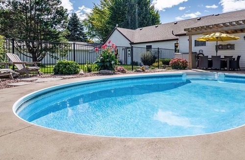 Erieau Cottage | Sunrise Cottage - Lake Erie