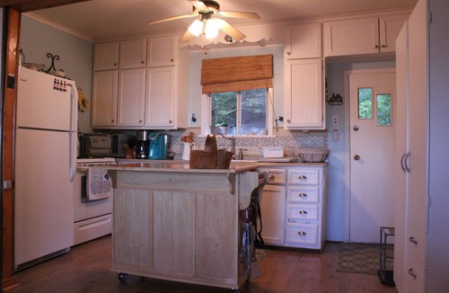 Waubaushene Cottage | Sunset Bay Waterfront Cottage on Georgian Bay