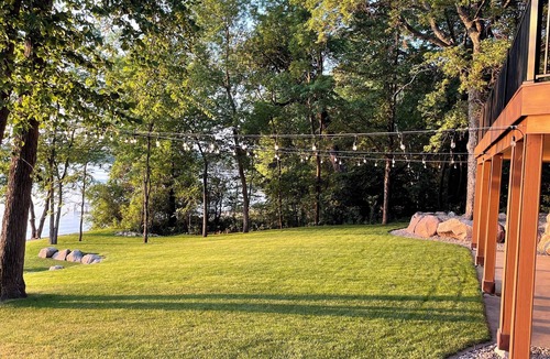 Willmar House | Sunset Cabin on Long Lake - SLEEPS 15