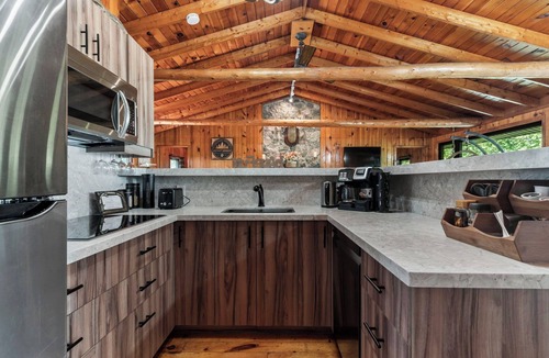 Tobermory Cottage | Sunset Shores