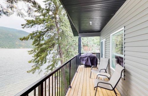Christina Lake House | Sunshine Beach
