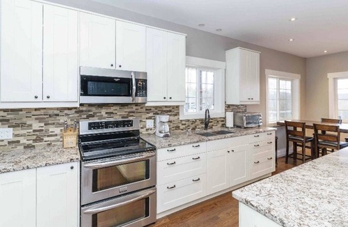 Huntsville Cottage | SunShine Shores Waterfront Cottage