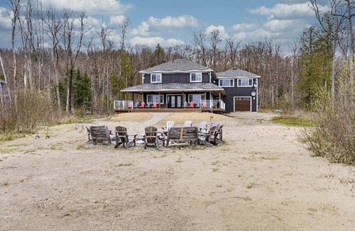 Huntsville Cottage | SunShine Shores Waterfront Cottage
