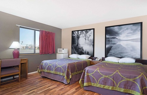 Marshall Hotel | Super 8 by Wyndham Marshall MN