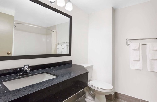 Sudbury Hotel | Super 8 by Wyndham Sudbury ON