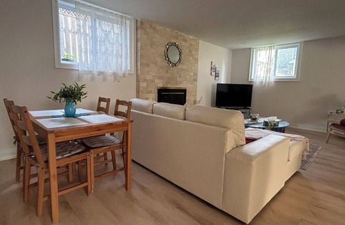 Cooksville House | Super Clean Private 2BRs Cozy Unit for 4 Guests