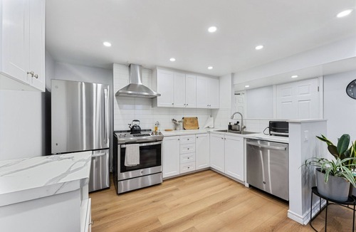 Ottawa Division House | Superb 2BD | Orleans, 5min to Beach|Laundry & Parking