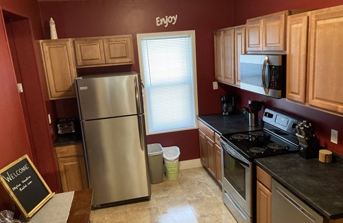 Observation Hill House | Superior Views, Harbor Views, Scenic Skyline Parkway, Remodeled, Charming