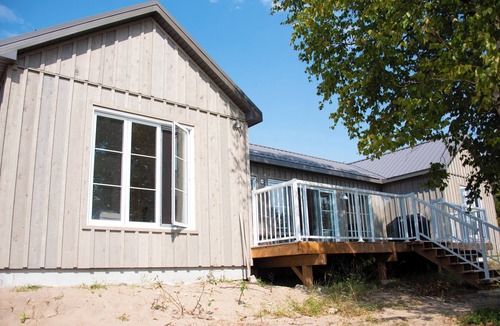 Manitoulin District House | Surfside on Square Bay