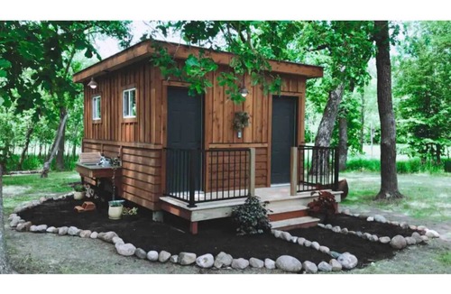 Battle Lake RV Rental | Sycamore Tent at The Grove Glamping