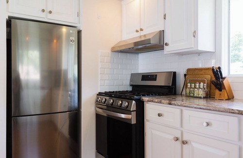 Waupoos House | The Avalon on the Lake