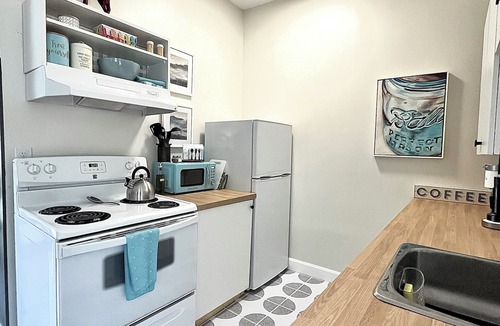 Port Perry Apartment | The Balsam Retreat